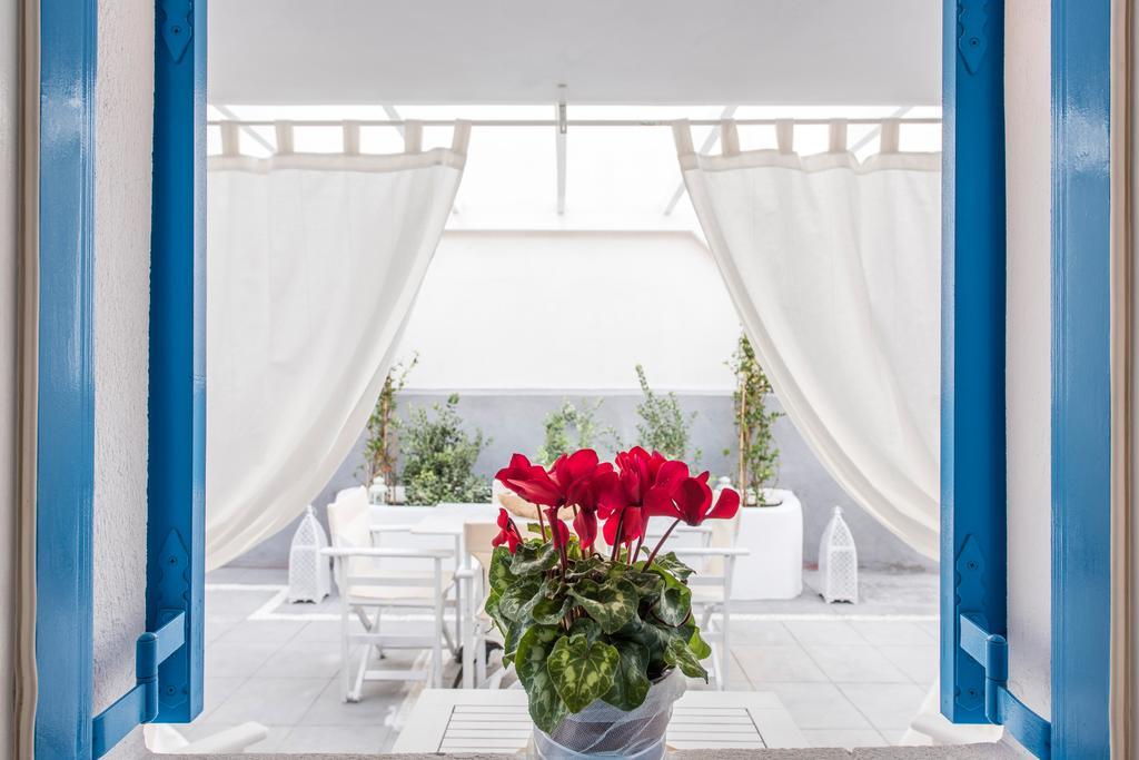 Iokasti * Fira (Santorini)